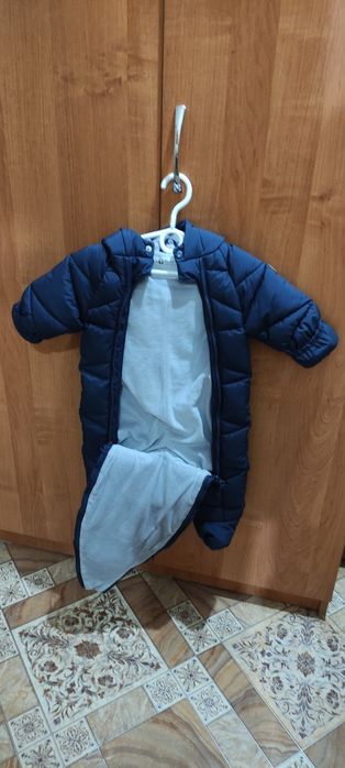 Продам детский комбинезон