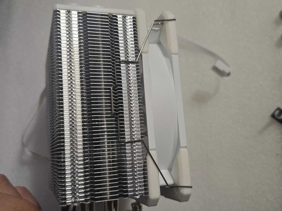 Cooler CPU ID-COOLING SE-214-XT White 180W TDP 4Heatpipes PWM 120mm