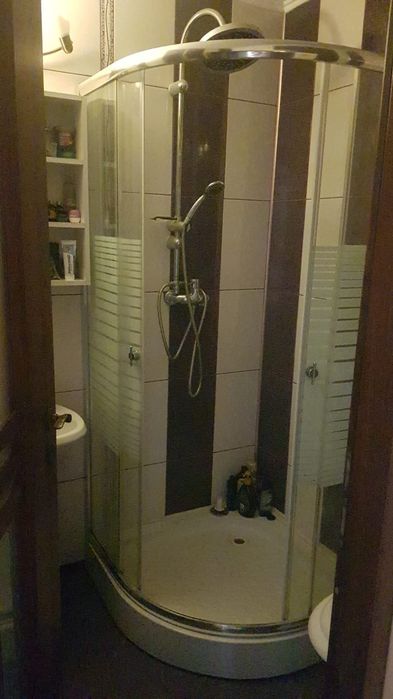 Apartament 4 camere de închiriat