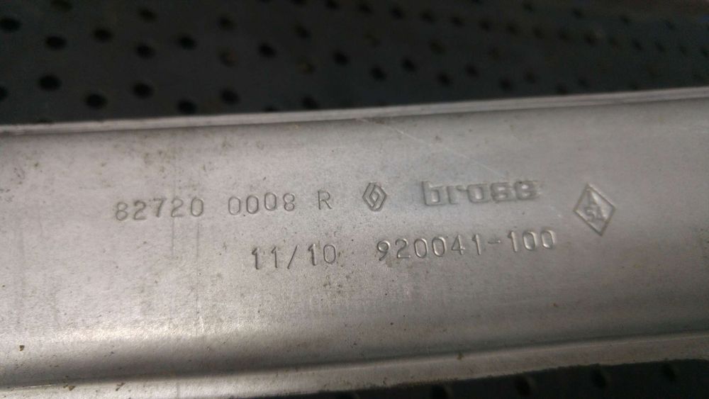 Macara geam cu motoras dreapta spate renault megane 3 827306548r 966363200 916829200 0130822331827200008r