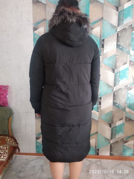 Зимнее пальто б/у 8000