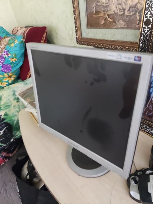 Монитор Самсунг ,