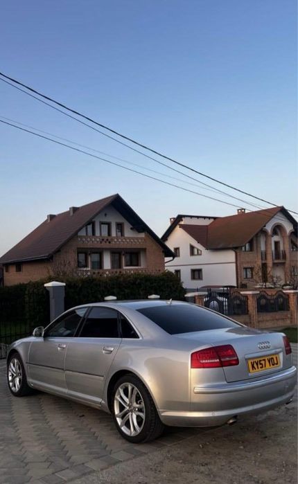 Audi a 8 quattro