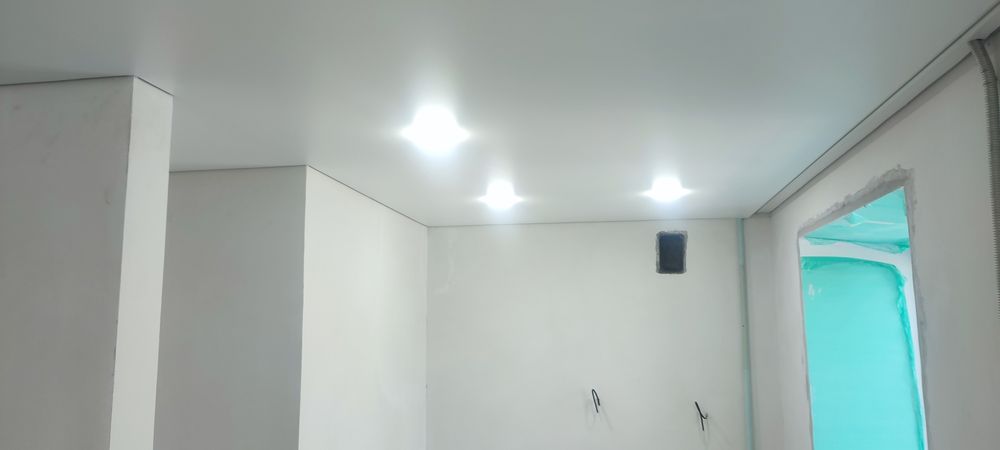 Натяжные потолки