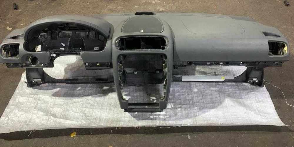 Панель передняя Porsche Cayenne