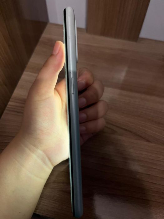 Продам телефон Oppo A8