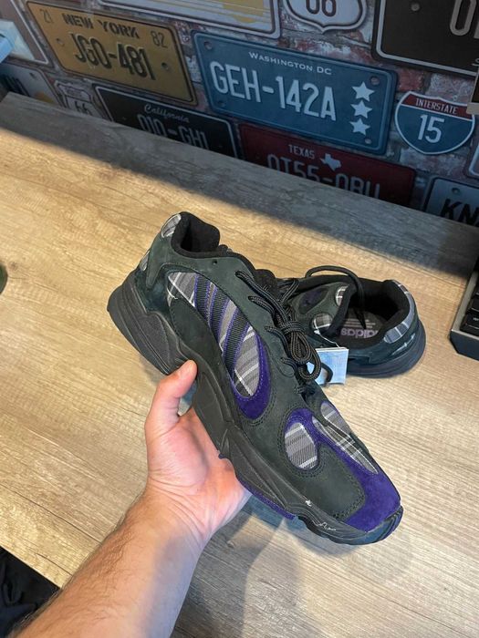 Маратонки Adidas Yung-1 Plaid 44 2/3