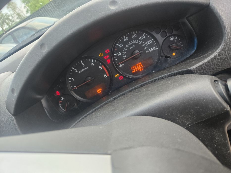 NISSAN Navara 2010 — imagine 5
