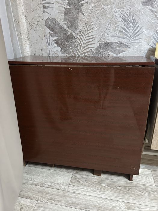 Продам стол-книжку