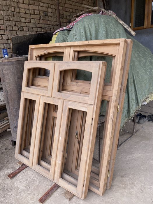 Eshik rom sotiladi srochniy!