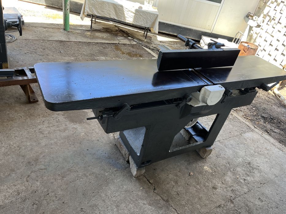 Фуганок сотилади