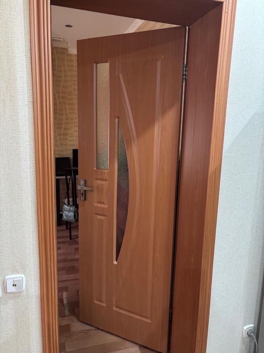 Межкомнатные двери 5 шт