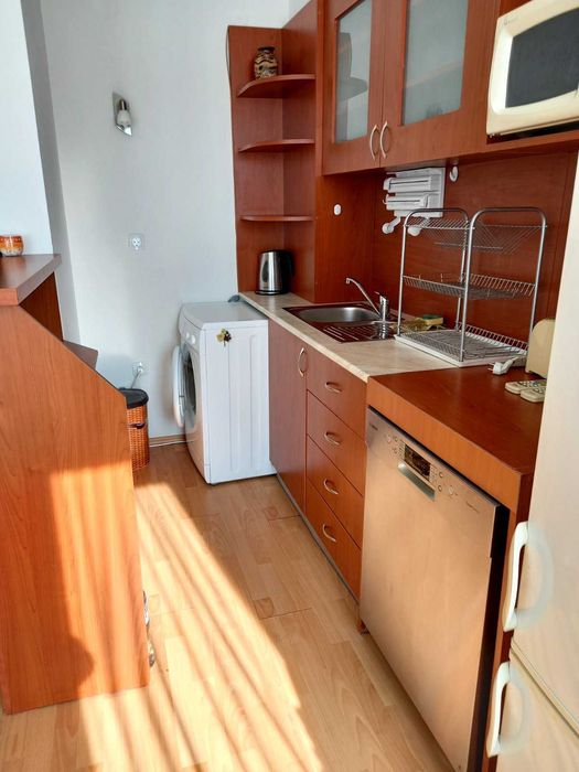 Дава се под наем Двустаен апартамент в Пловдив, Център - 65 кв.м за 350 € - Снимка #2