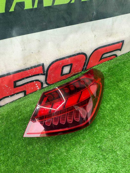 Stop dreapta LED Mercedes Benz Clasa C Sedan (W206) A2069063400