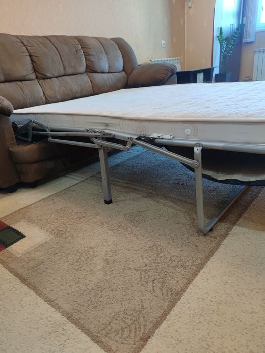 Продам диваны и кресло