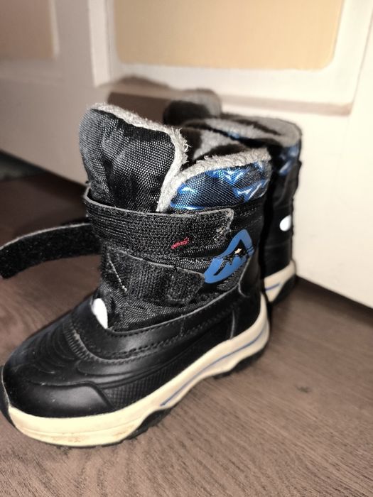 Бебешки черни ботички