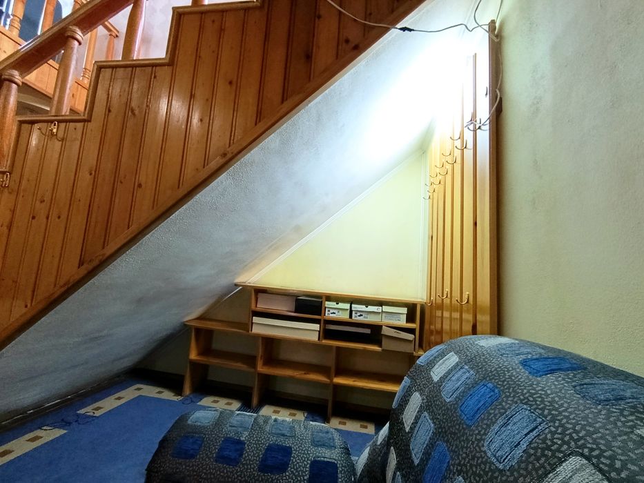 Продам двухэтажный дом в Соцгороде.