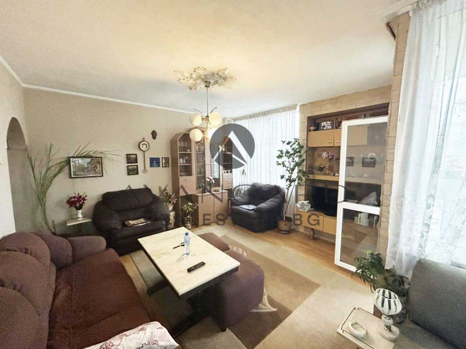 Продава се Тристаен апартамент в Пловдив, Тракия - 76 кв.м за 1007 €/кв.м - Снимка #1