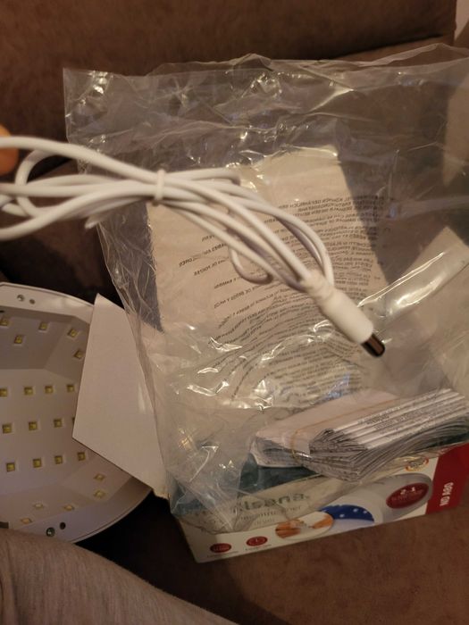 UV и LED комбинирана лампа за маникюр и педикюр