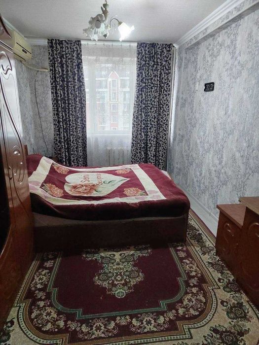 Четырех-комнатная 7/9/9   80м²  Мирабадский Улица Бехтерева
