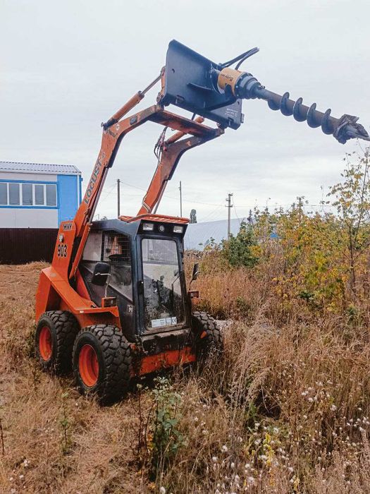 Гидровращатель (ямобур) Delta RD5 на мини-погрузчик JCB SSL 175