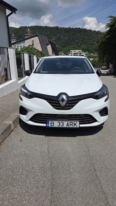 Renault Clio aproape nou