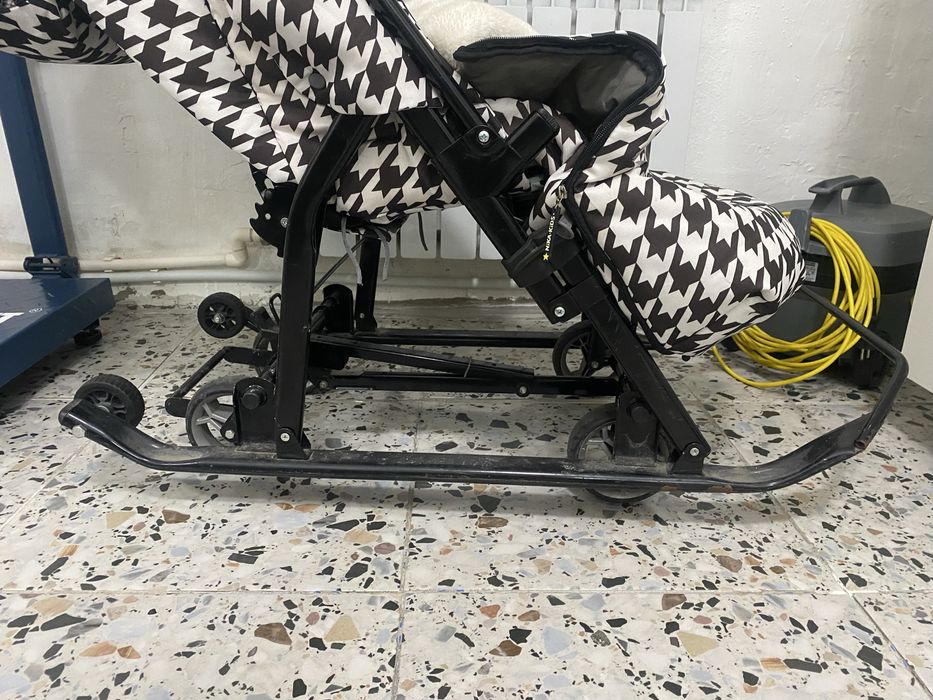 Продаю коляску-сани