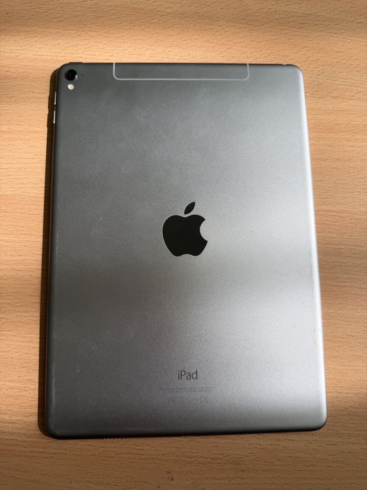 Ipad Pro 1st gen, 32GB, celular + wi-fi