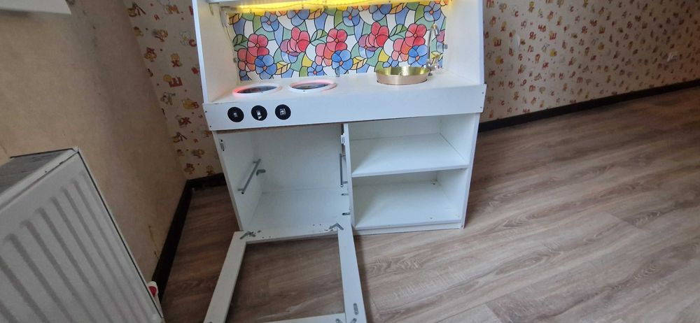 Детская деревянная кухня