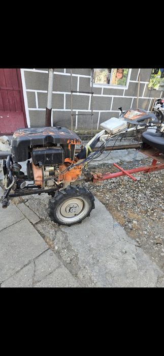 Motocultor în stare bună de funcționare