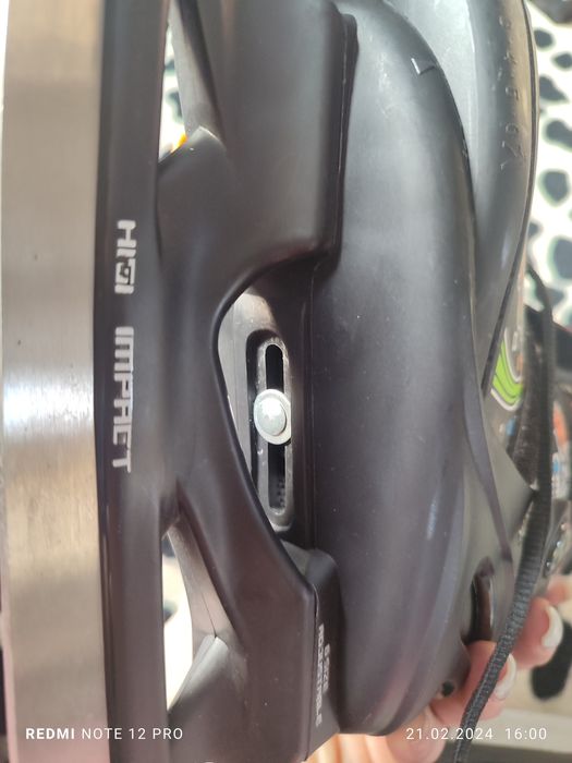 Продам коньки детские