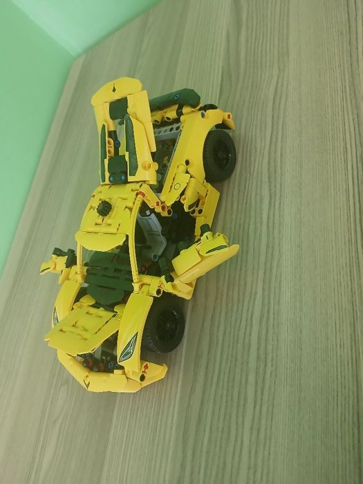 Vând lego technic Chevrolet‼️‼️