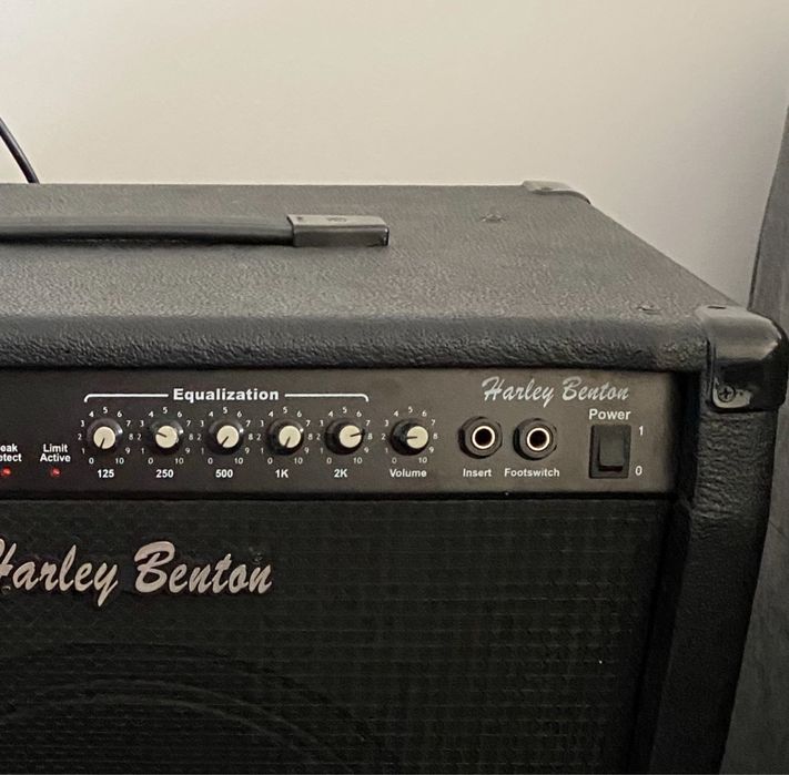 Harley Benton - Китарно кубе в много добро запазено състояние