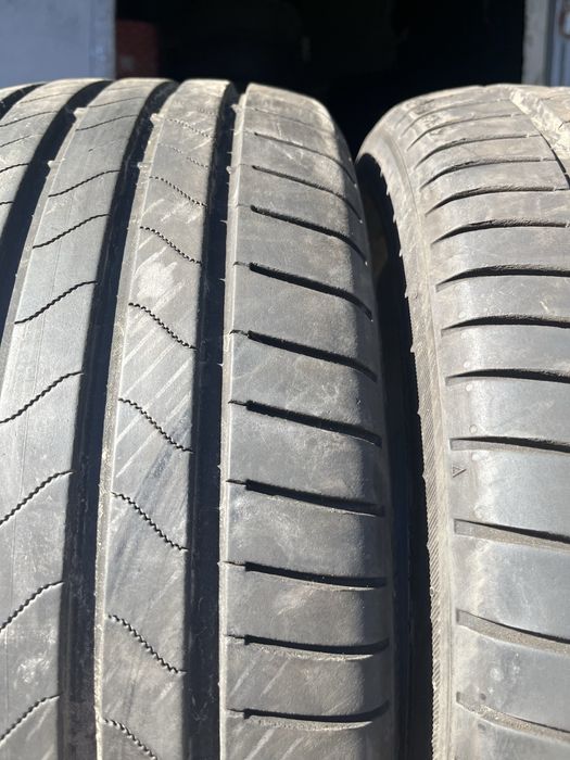 2 бр. летни гуми 225/45/17 Bridgestone DOT 0723 5,5 mm