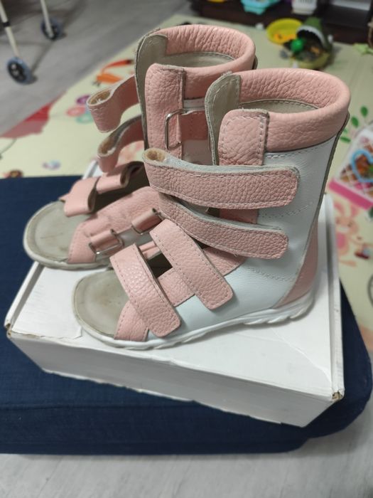 Ортопедическая обувь.