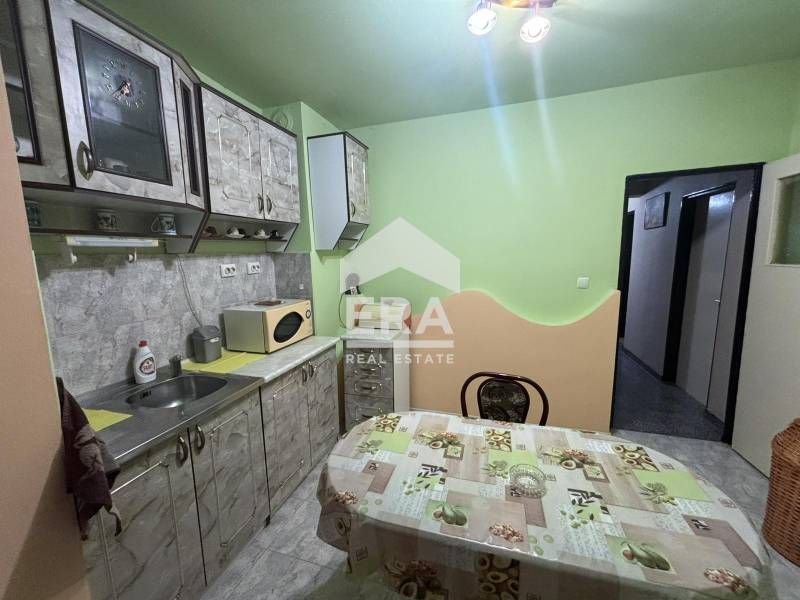 Продава се Двустаен апартамент в Димитровград - 64 кв.м за 916 €/кв.м - Снимка #1