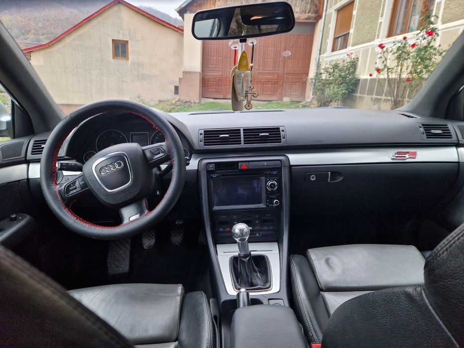 Vand Audi a4 b7 motor 1.9 116 cai pret 3500 euro neg