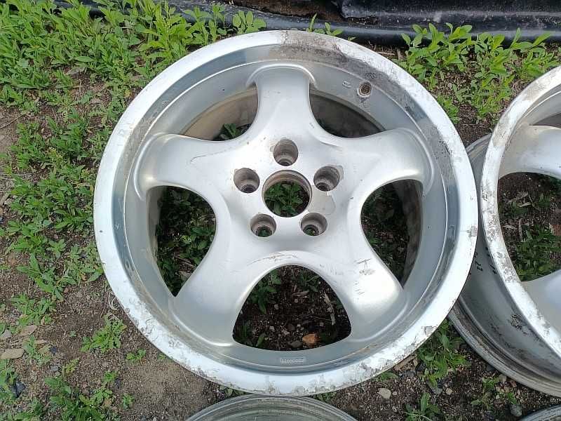 Продам оригинальные легкосплавные диски