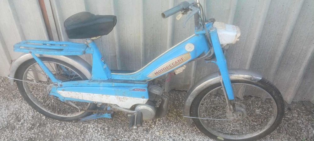 Vând mopeduri funcționabile