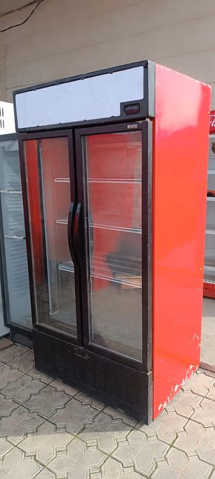 Витринный холодильник