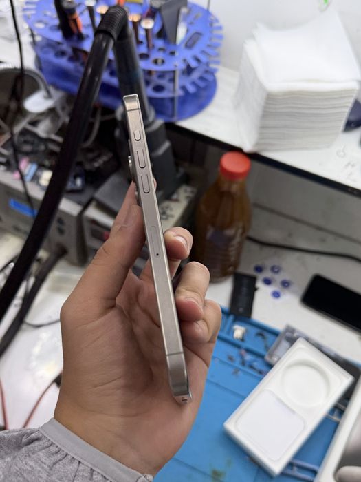 iPhone 15 Pro max 512gb срочни сотилади