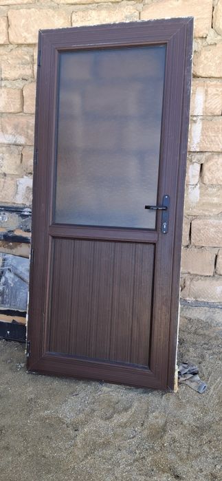 Пластик есик сатылады