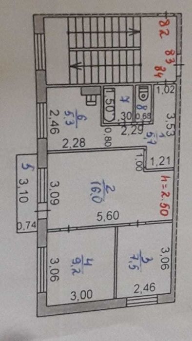 Продам 3-х комнатную квартиру мологоворитный срочно
