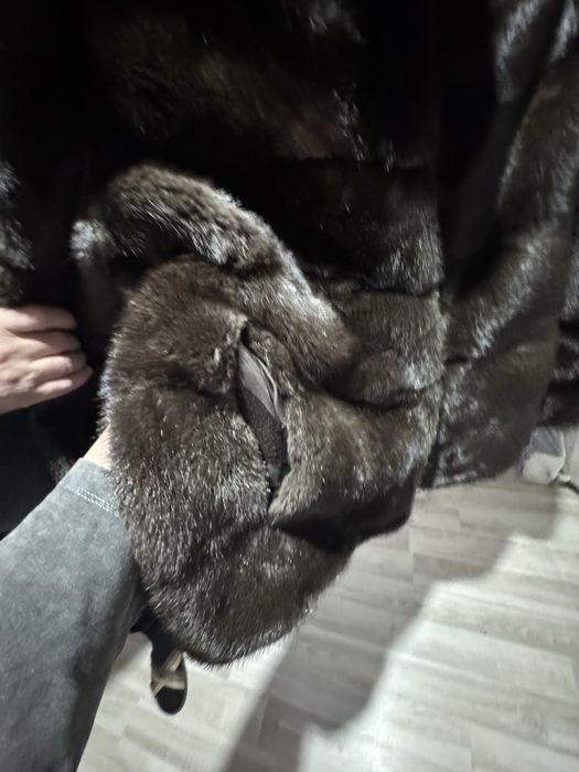 Продам шикарную шубку 1 сезон