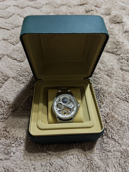 Продам часы Polo