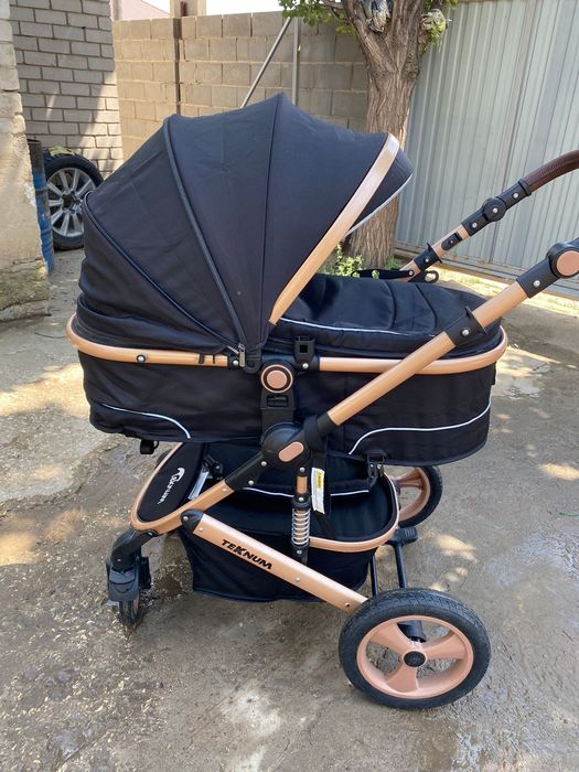 Коляска трансформер в отличном состоянии