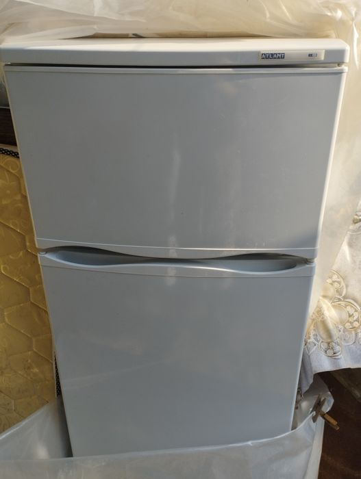 Продам холодильник ATLANT 2808-90