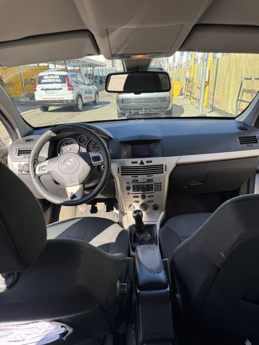 Opel Astra H 1.9 CDTI