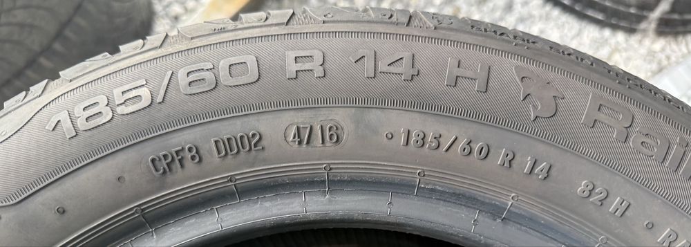 2бр 185/60/14 на 6мм  Унироял