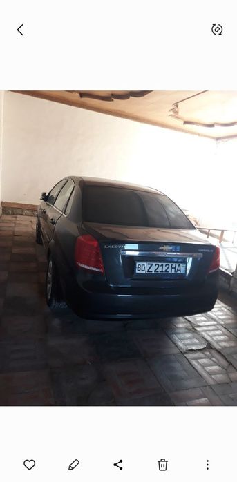 Chevrolet Lacetti 1.8 sotiladi